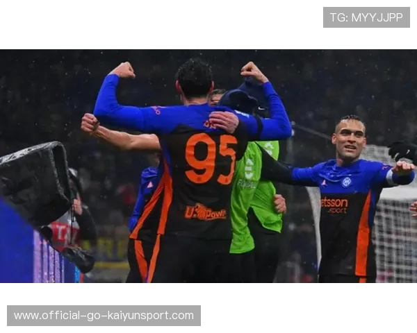 劳塔罗头槌破门，国际米兰高空威胁爆表